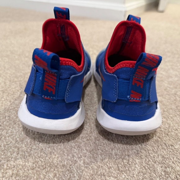 Kids Nike Flex Runner Sneakers in Size 2.5Y - Picture 5 of 7